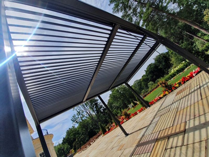 Lynx - 3.5m x 5.4m Manual Louvre Roof Pergola